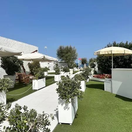 Riva Del Sole Hotel
