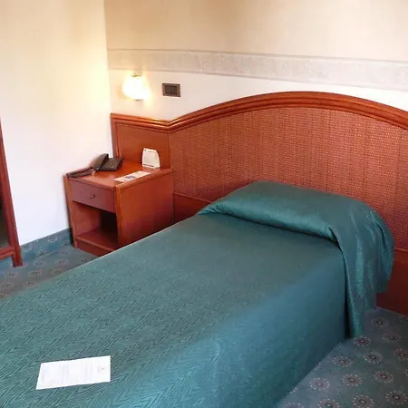 Hotel Riva Del Sole 4*