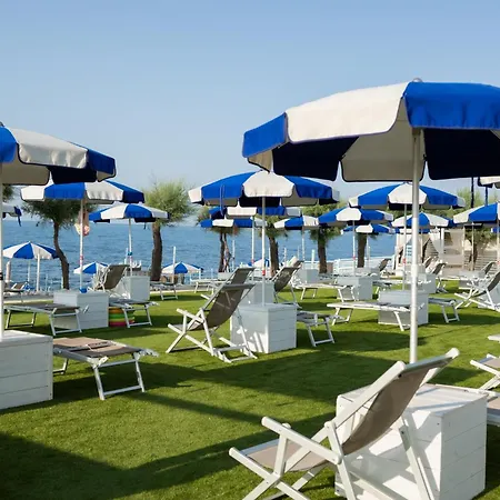 Hotel Riva Del Sole