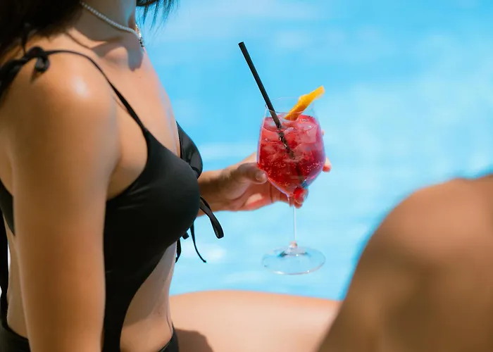 מלון Riva Del Sole ג'ובינאצו